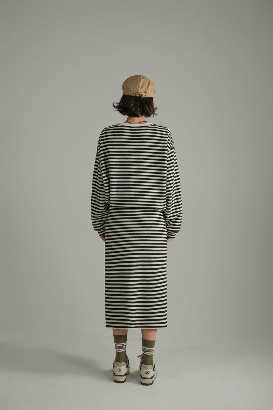 CHUU Slit Stripe Long Skirt