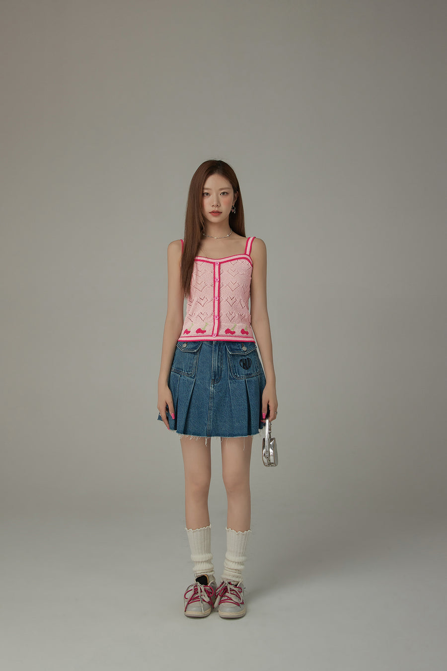 CHUU Dotted Hearts Color Lined Sleeveless Top