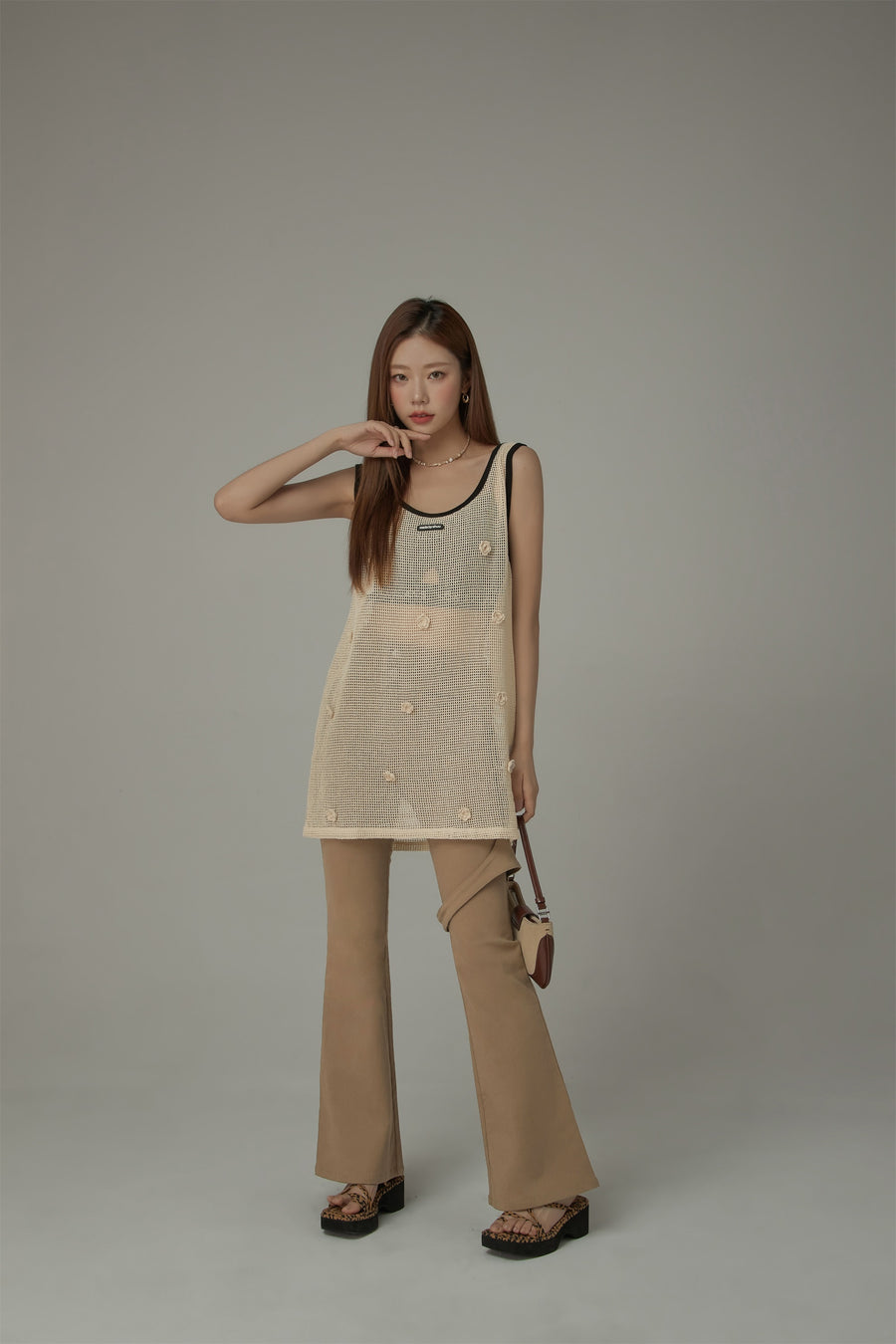 CHUU Double Button High Waisted Flared Semi-Bootcut Pants