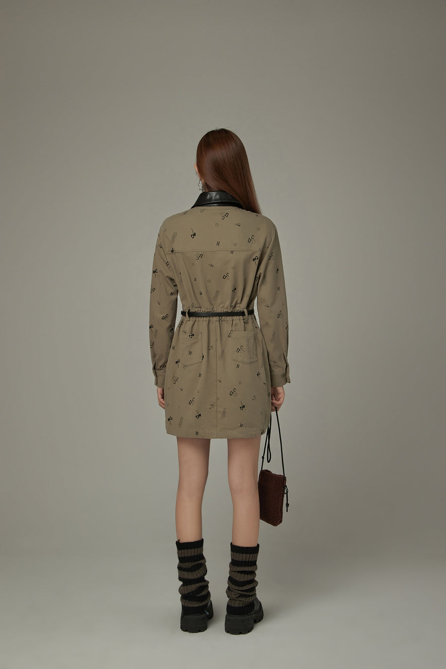 CHUU Leather Collar Long Sleeve Dress