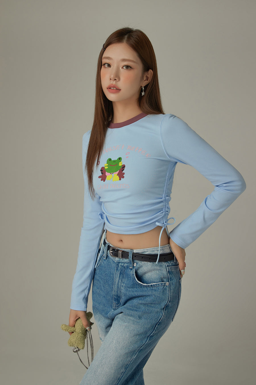 CHUU Logo Character Shirring String T-Shirt