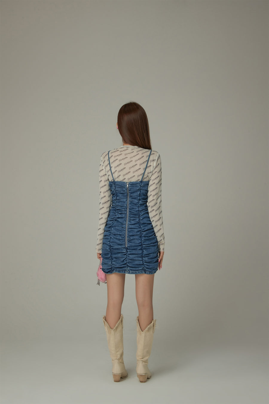 CHUU Sleeveless Shirring Denim Mini Dress