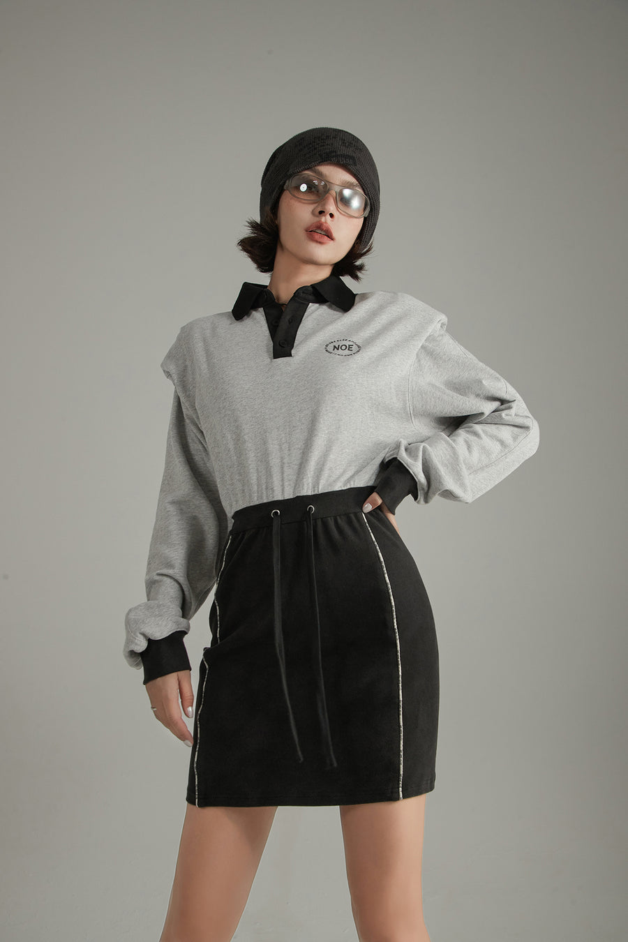CHUU Contrast Color Polo Neck Dress