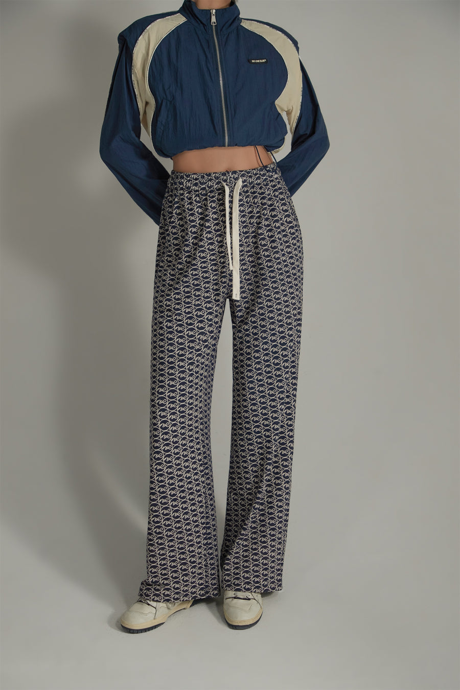 CHUU Letter Fully Printed Wide Leg Casual Pants