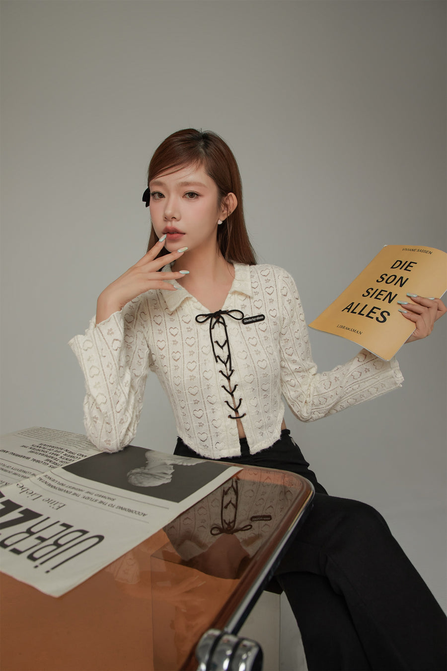 CHUU Heart Pattern Bow Lace Up Crop Blouse