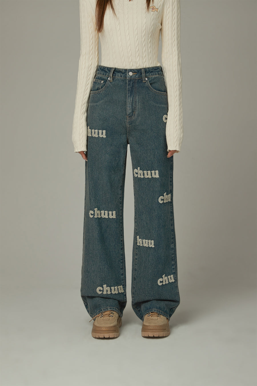 CHUU Lettering Logo Denim Jeans