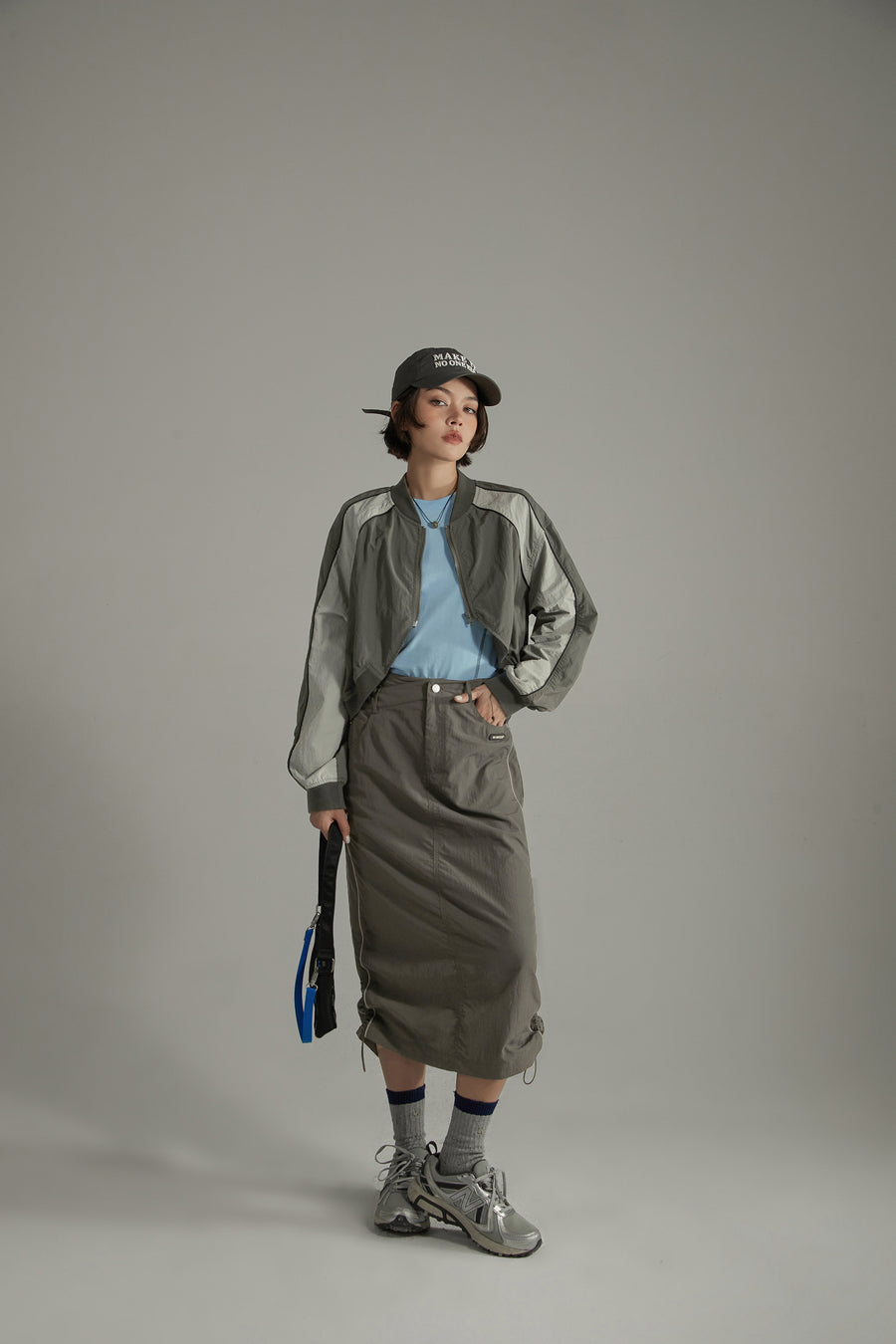 CHUU Retro Solid Color Drawstring Long Skirt