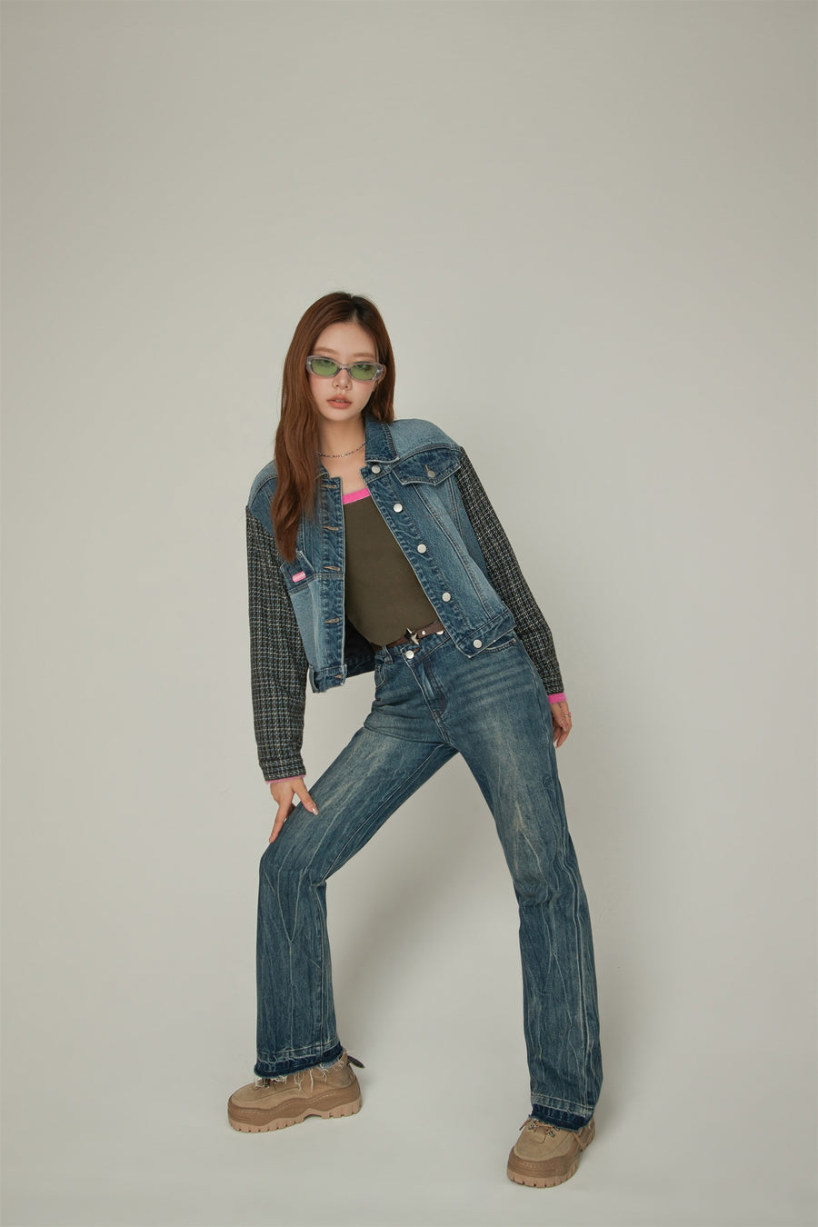 CHUU Wavy Raw Hem Bootcut Denim Jeans