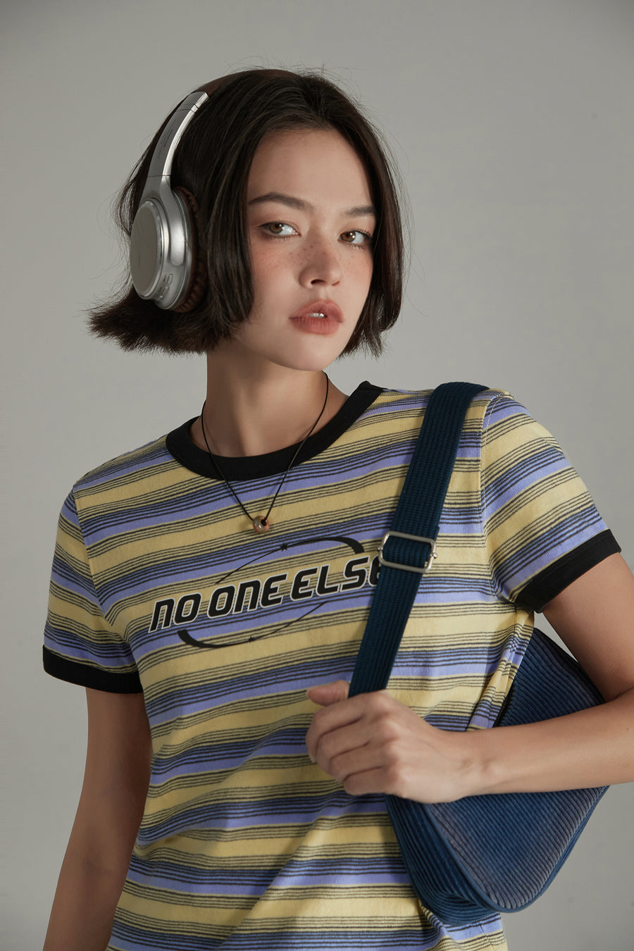 CHUU Noe Center Color Striped Short Sleeve T-Shirt