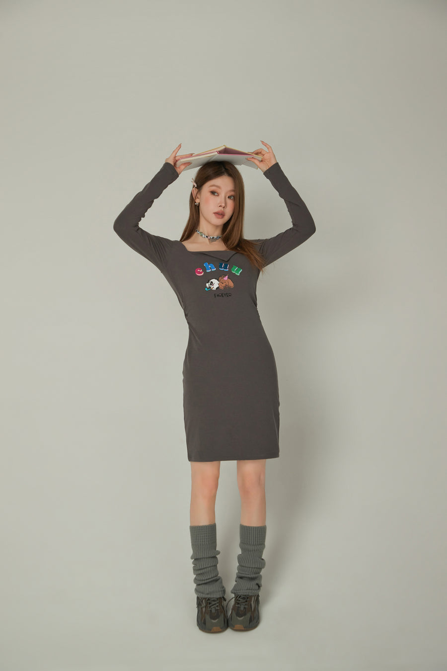 CHUU Rainbow Logo Puppy Character Dress