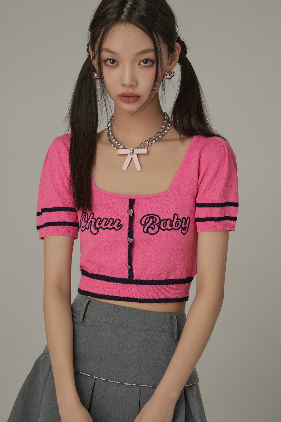 CHUU Chuu Baby Square Neck Heart Button Crop Kniit Top