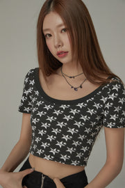 Chuu Lettering Star U-Neck Crop T-Shirt