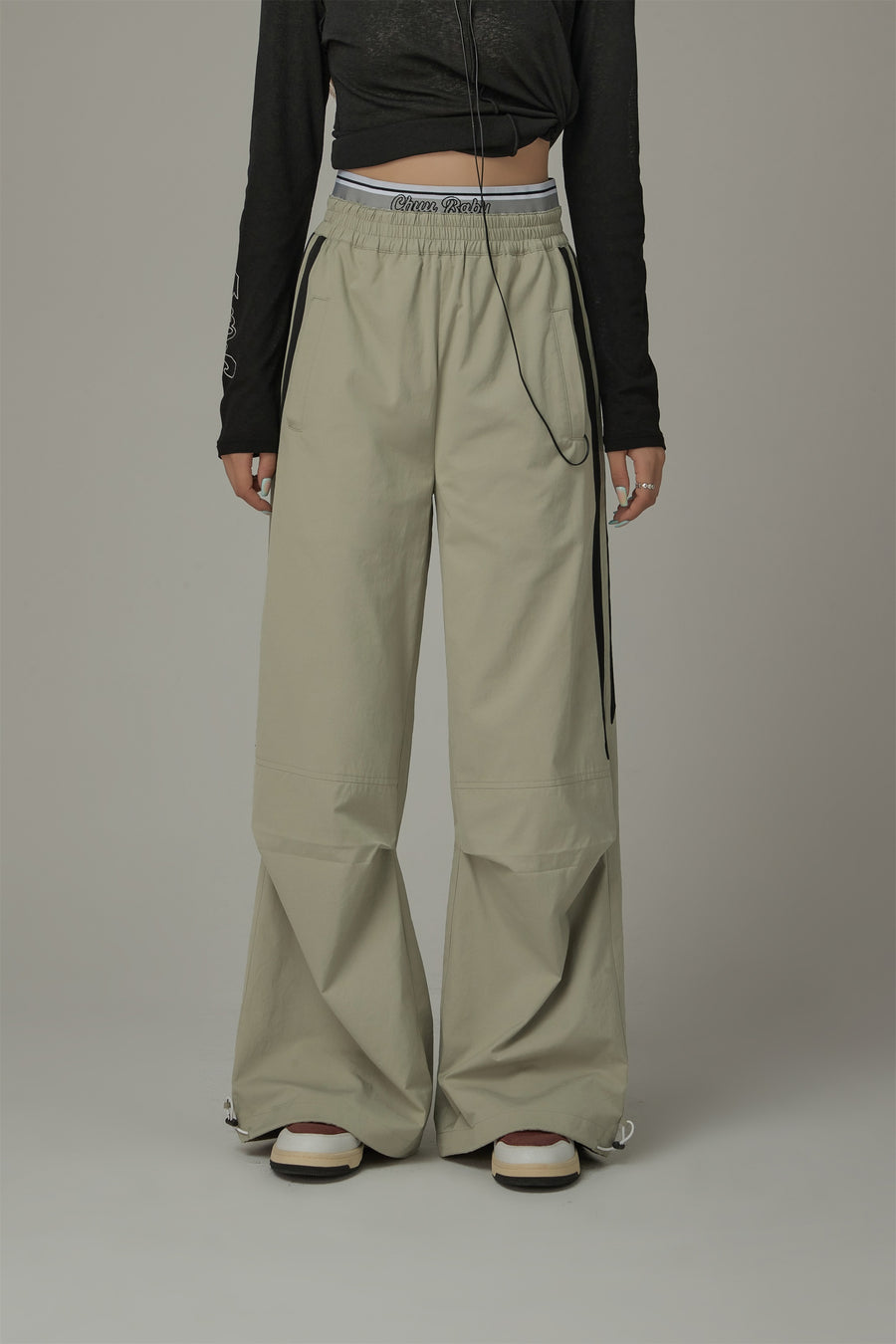 CHUU Logo Banding Wide Casual Pants