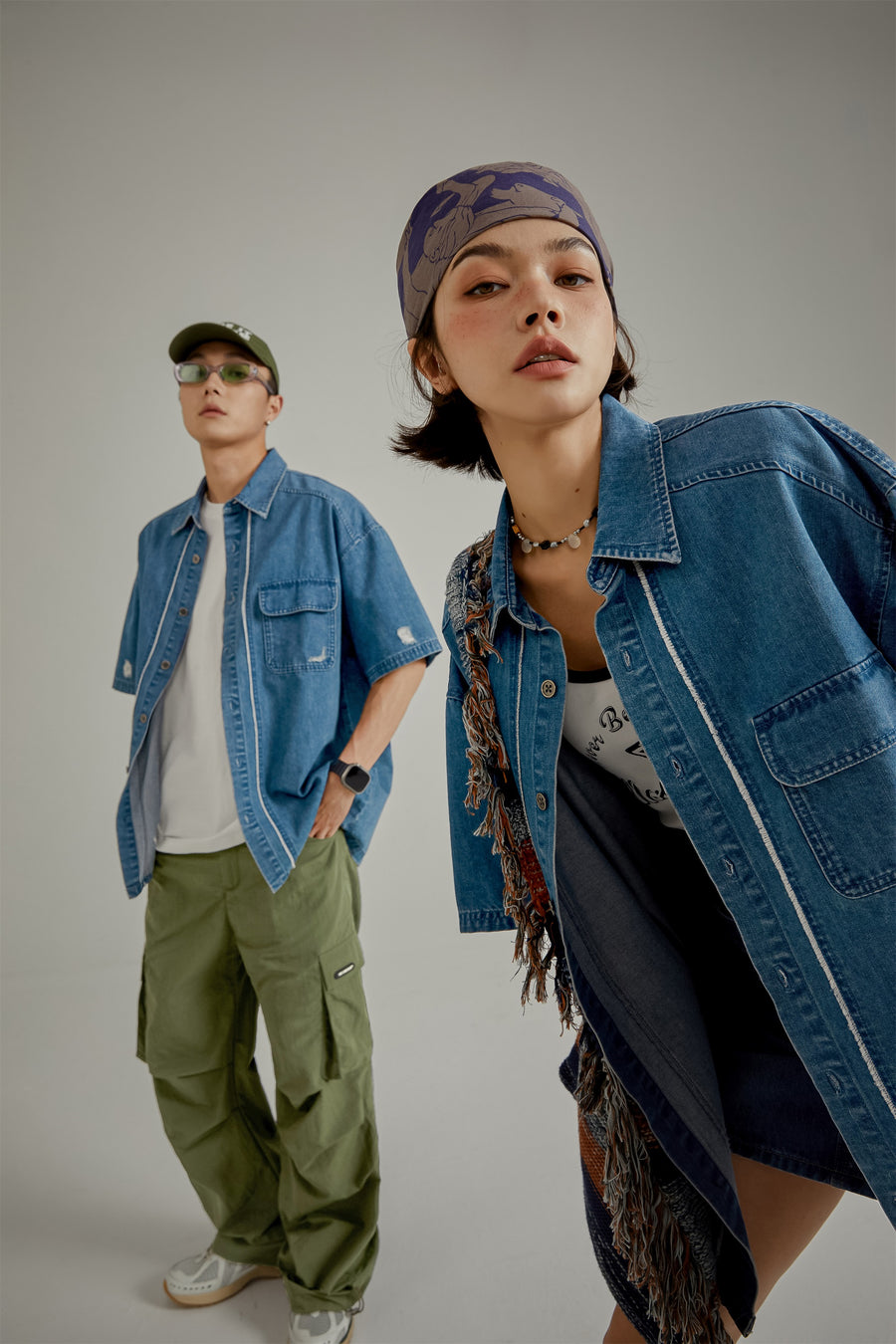 CHUU Distressed Embroidered Denim Short Sleeve Shirt