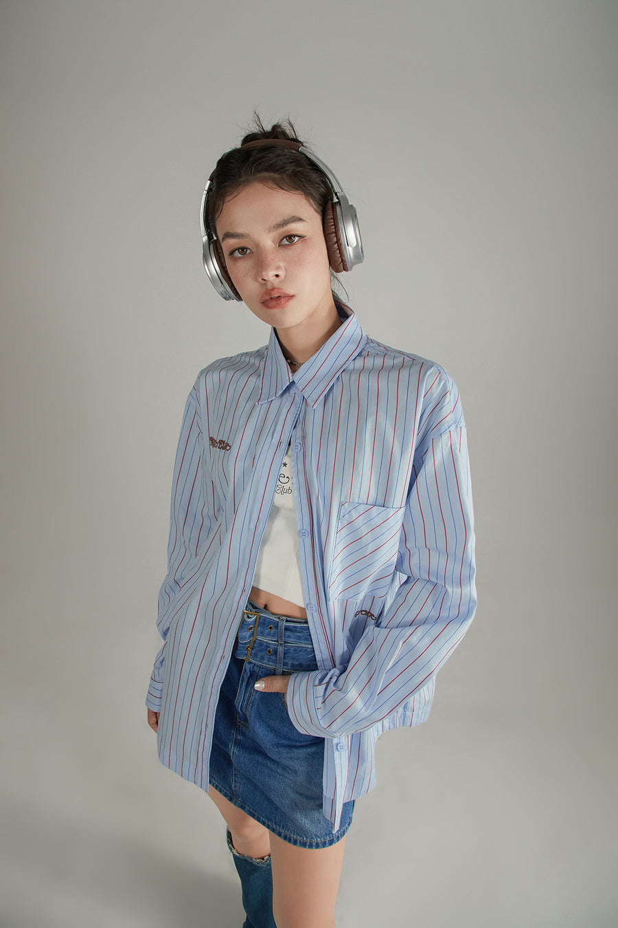 CHUU Embroidered Striped Basic Shirt