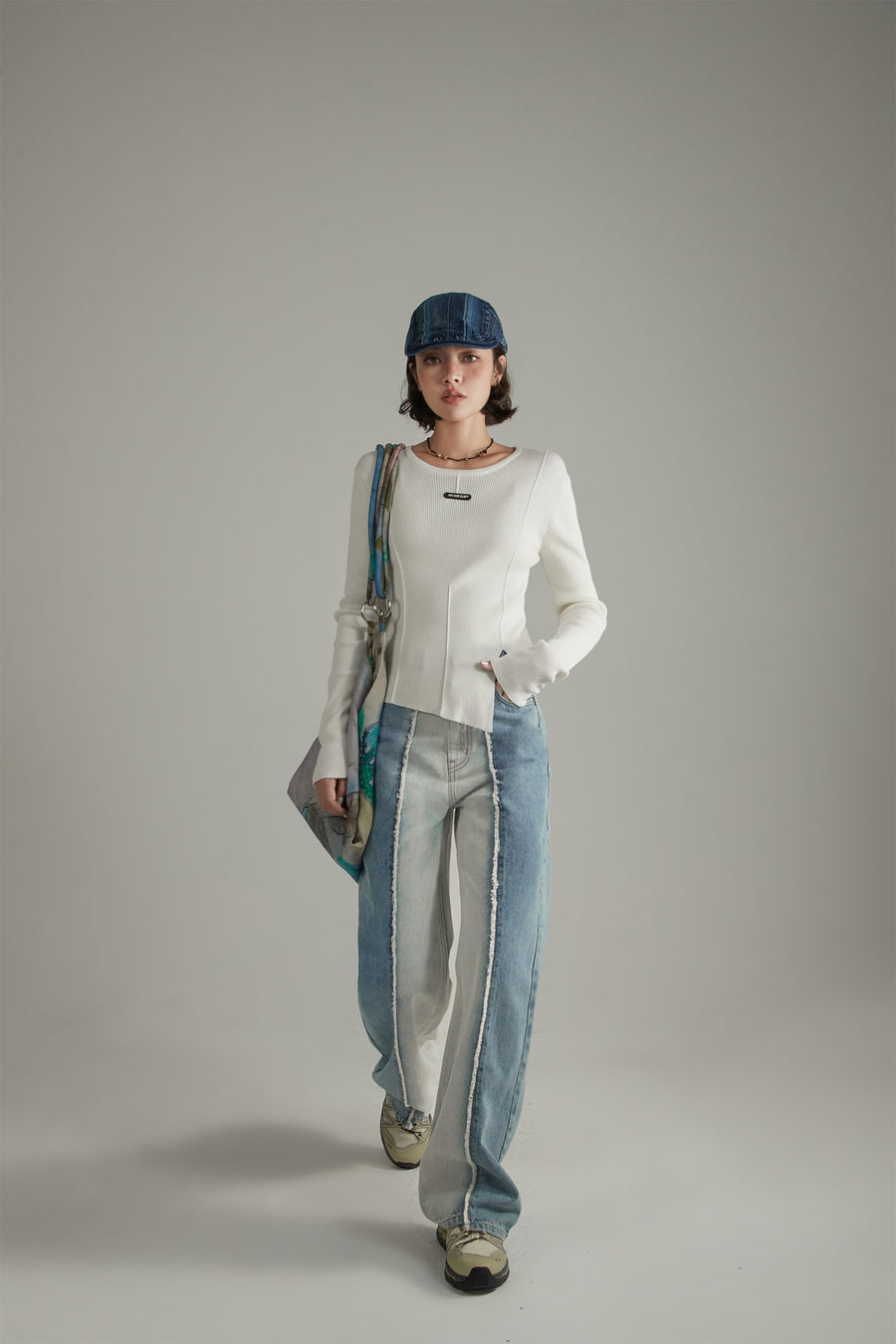 CHUU Frayed Lined Denim Jeans