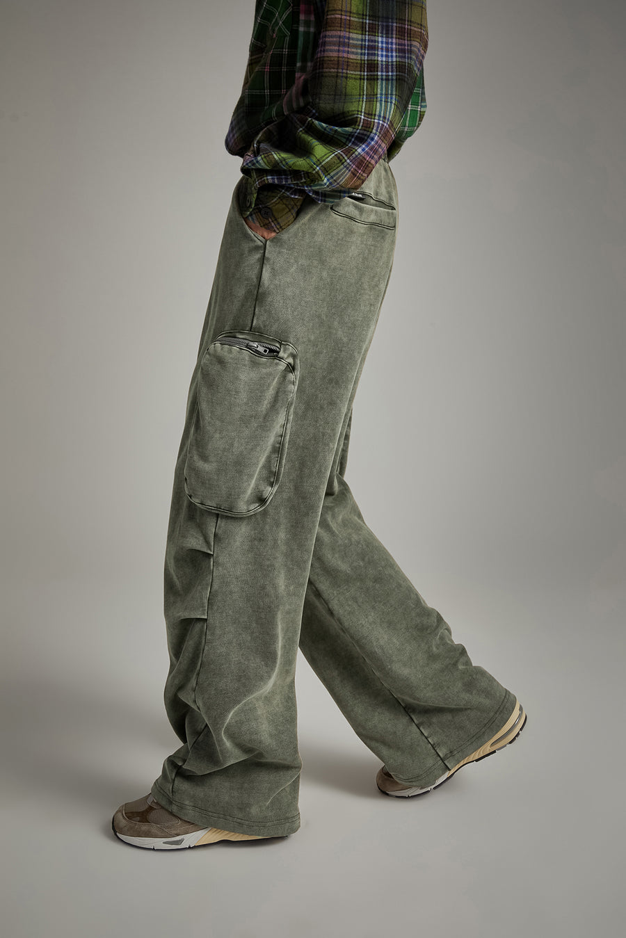 CHUU Pocket Wide Casual Pants