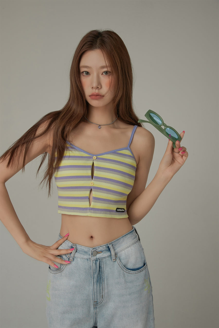 CHUU Rainbow Striped Cropped Sleeveless Top