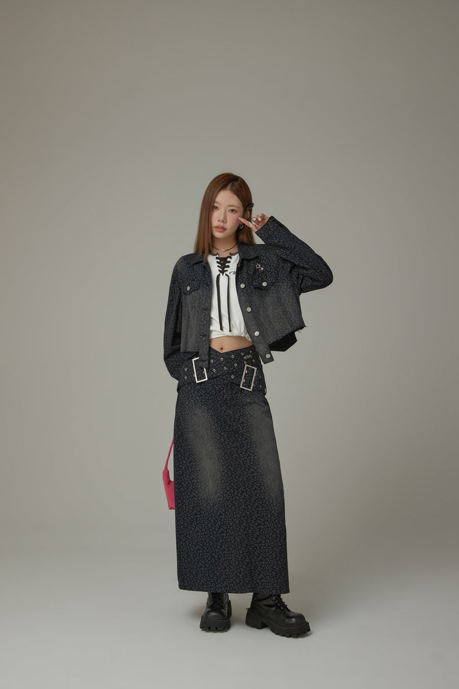 CHUU Belted Double Buckle Leopard Long Skirt