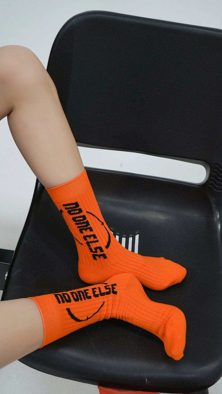 CHUU Circle Logo Ribbed Calf Socks