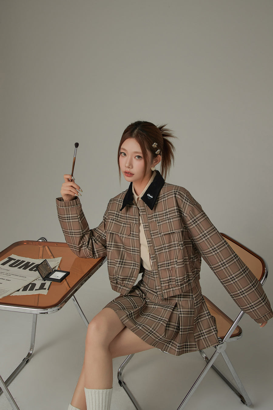 CHUU Logo Collar Check Boxy Jacket