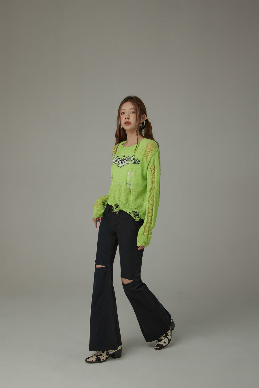 CHUU Distressed Long Sleeve Unbalanced Knit Top