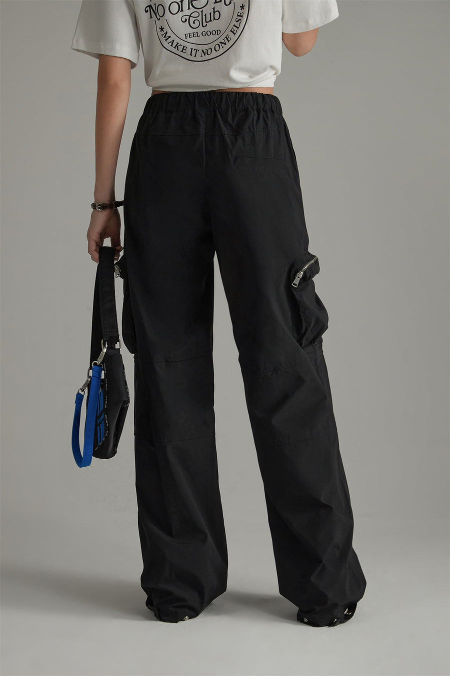 CHUU Casual Drawstring Wide Cargo Pants