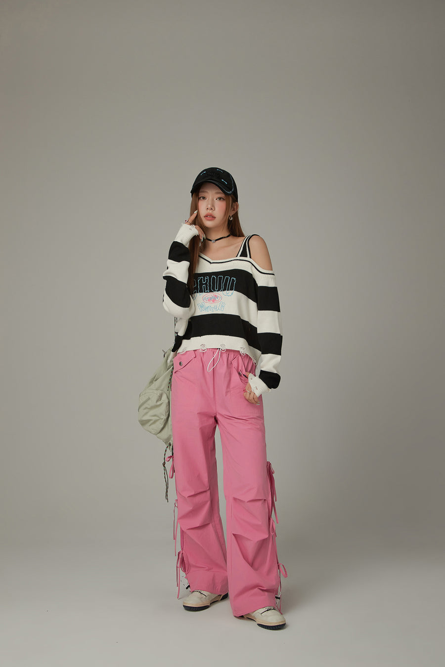 CHUU One Shoulder Cropped Loose Fit Knit Sweater