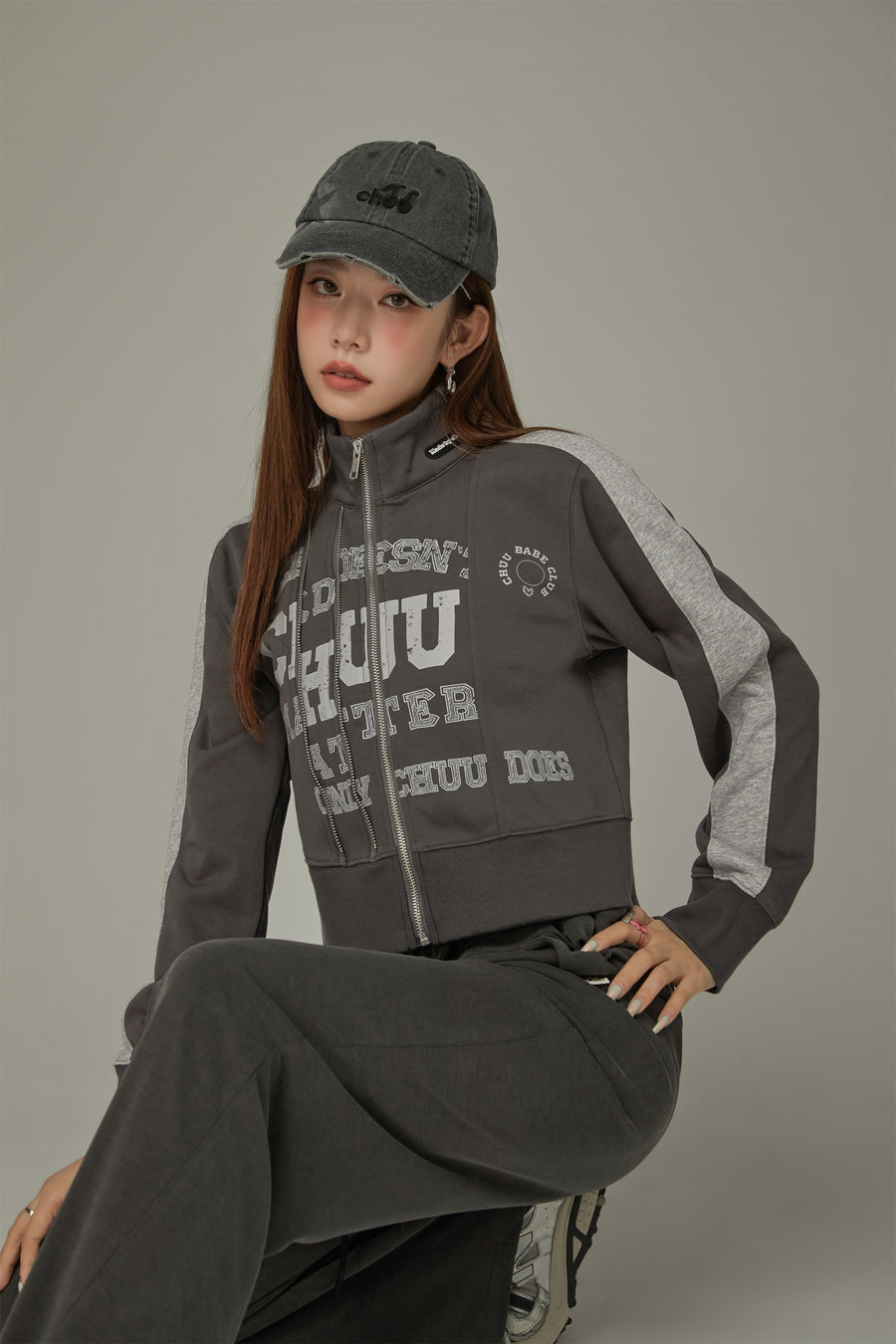 CHUU Logo Lettering Sports Color Zip-Up