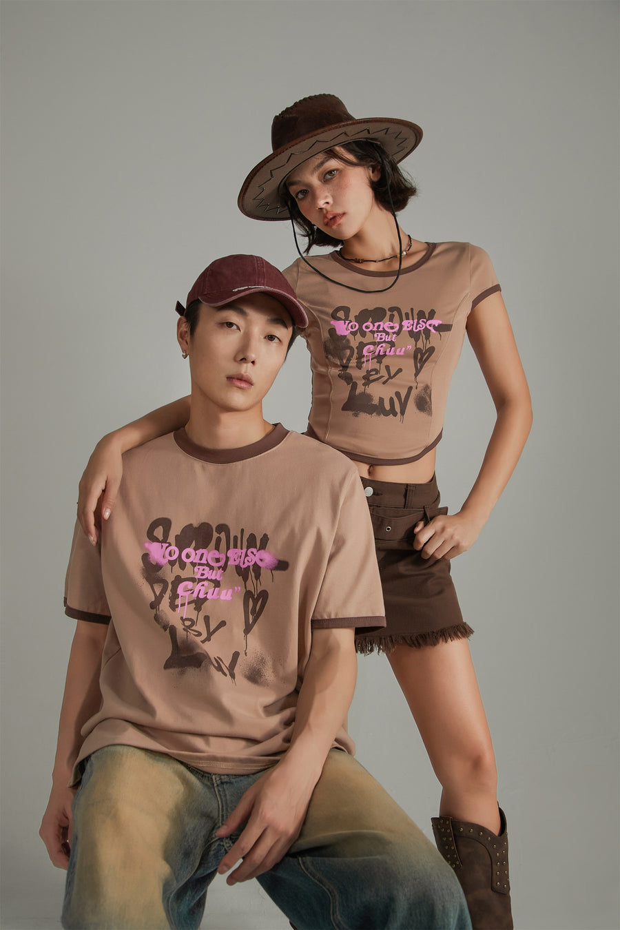 CHUU Collab Logo Line Color T-Shirt