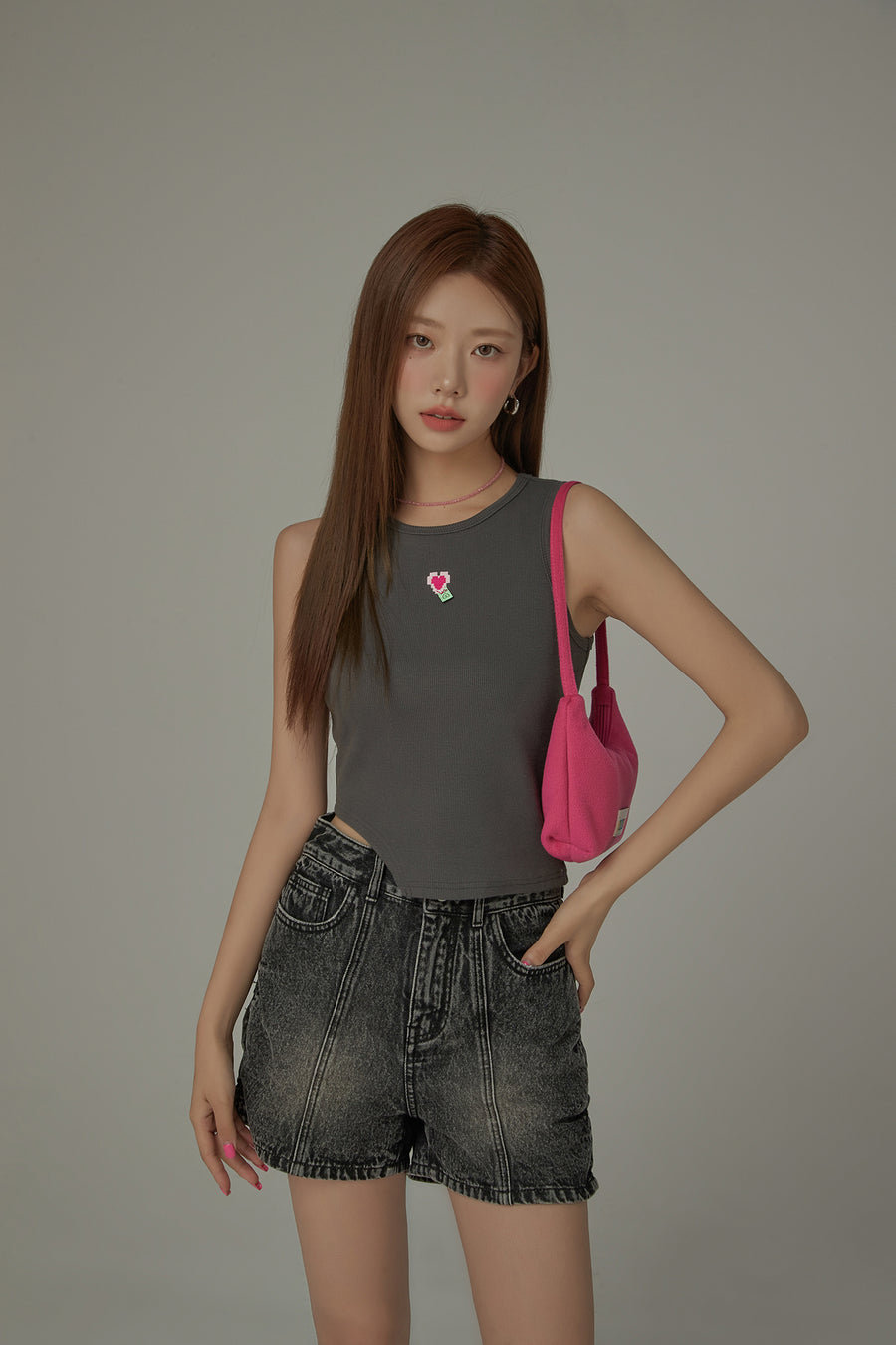 CHUU Pixel Heart Mini Logo Tank Top