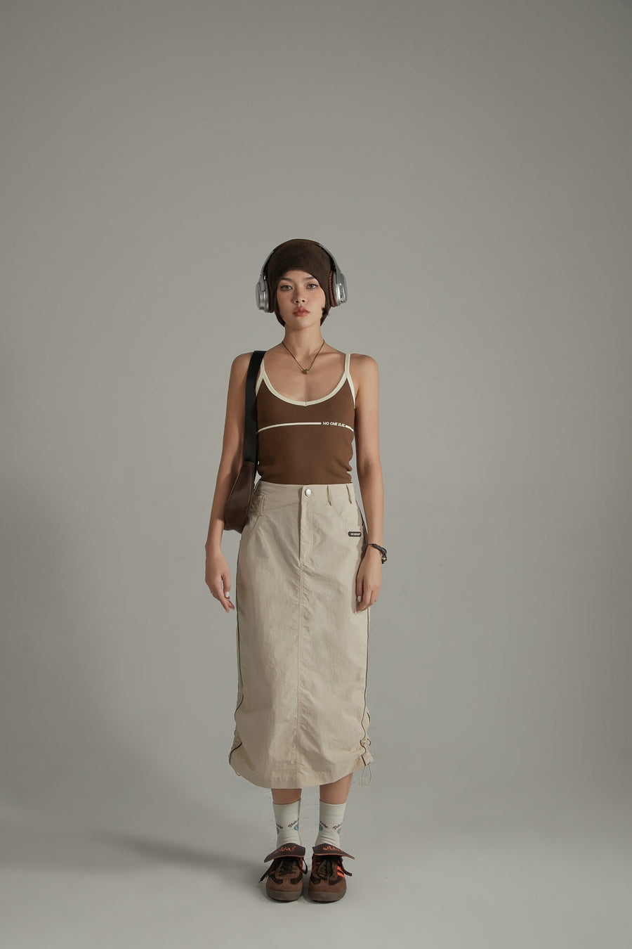 CHUU Retro Solid Color Drawstring Long Skirt