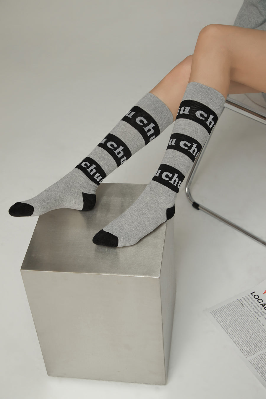 CHUU Color Combination Lettering High Socks