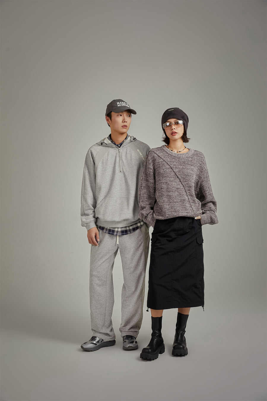 CHUU Two Toned String Wide Sweatpants