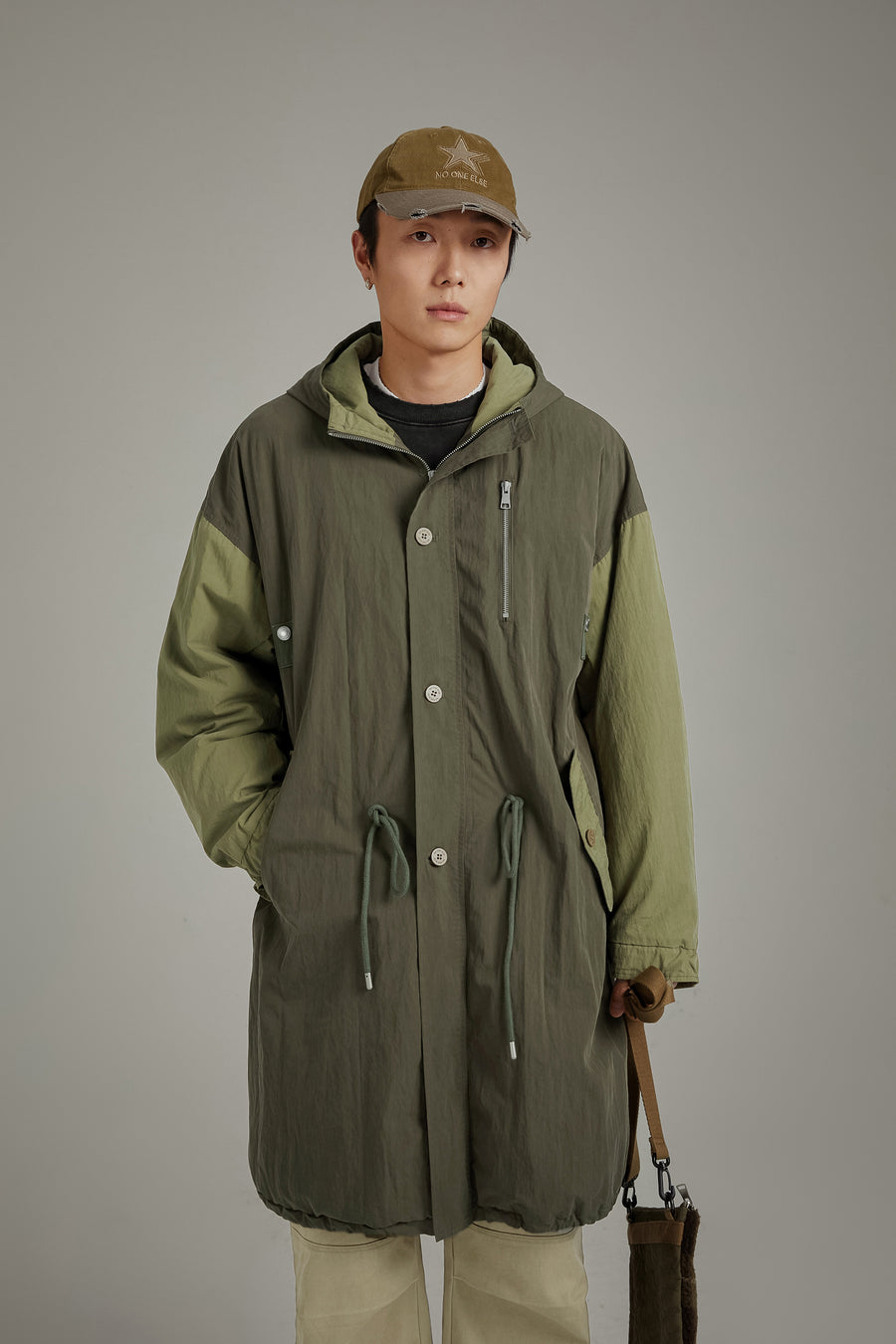 CHUU Color Combination Hooded Jacket