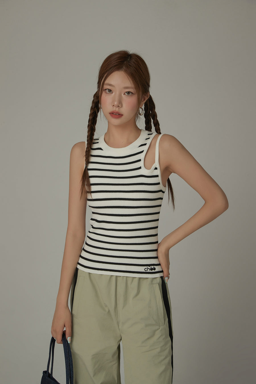 CHUU Cherry Ribbed Shoulder Cutout Sleeveless Top