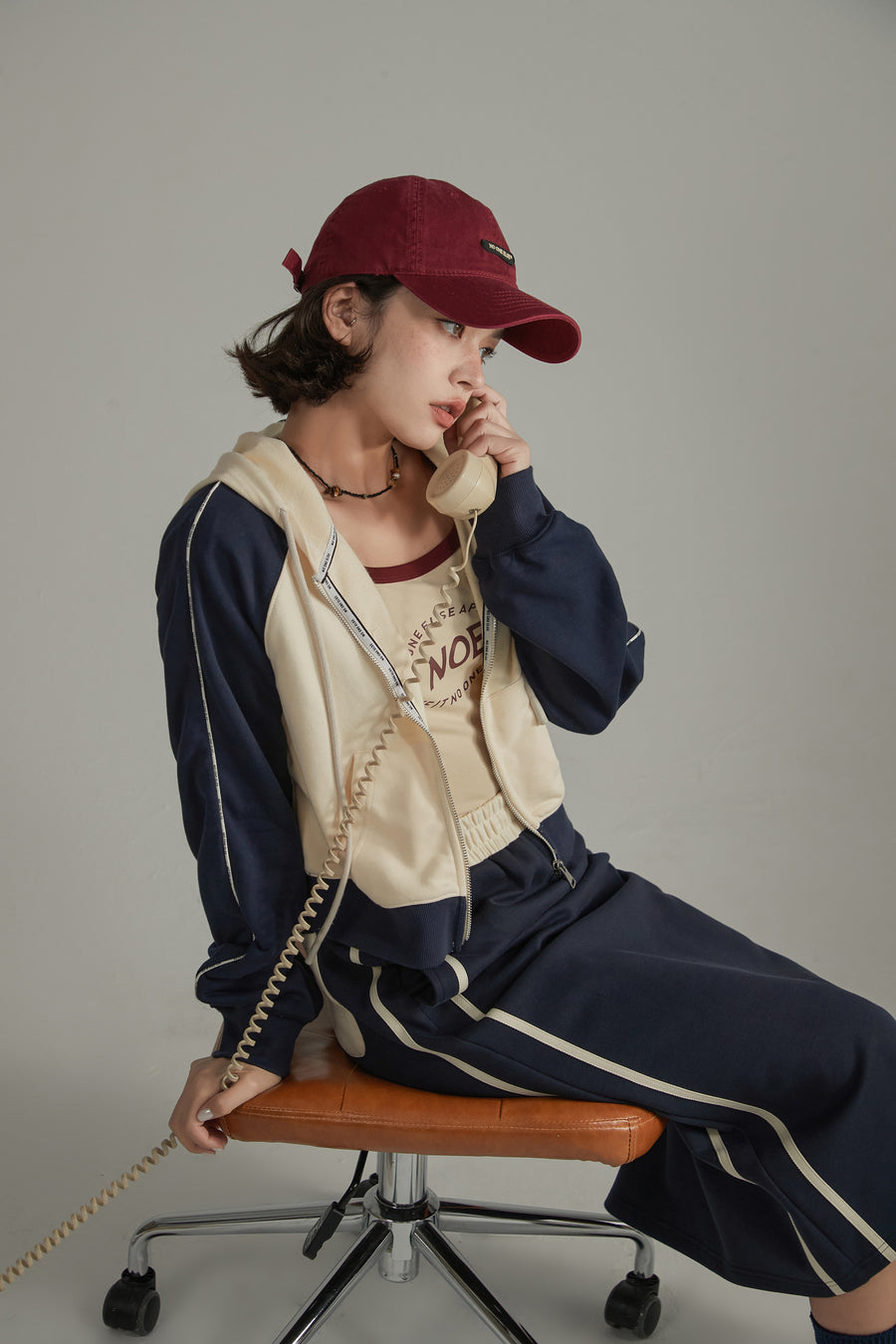 CHUU Contrast Raglan Vintage Zip-Up