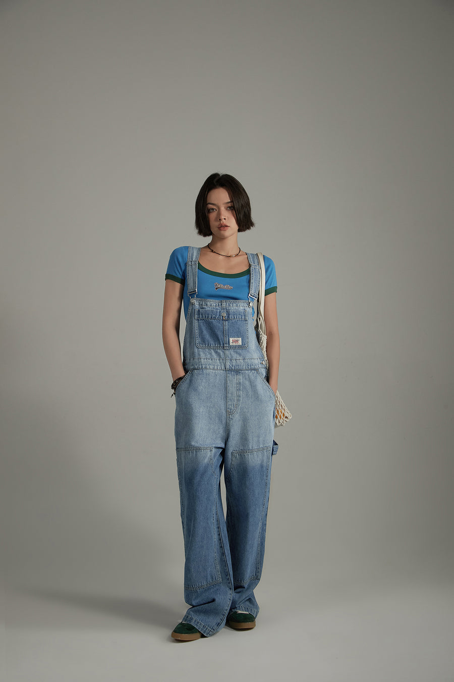 CHUU Washed Denim Suspender Jumpsuit