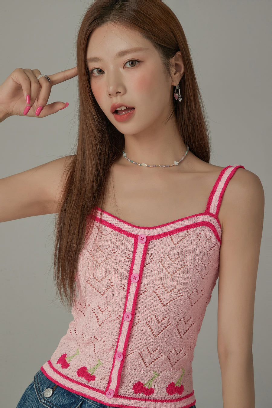 CHUU Dotted Hearts Color Lined Sleeveless Top