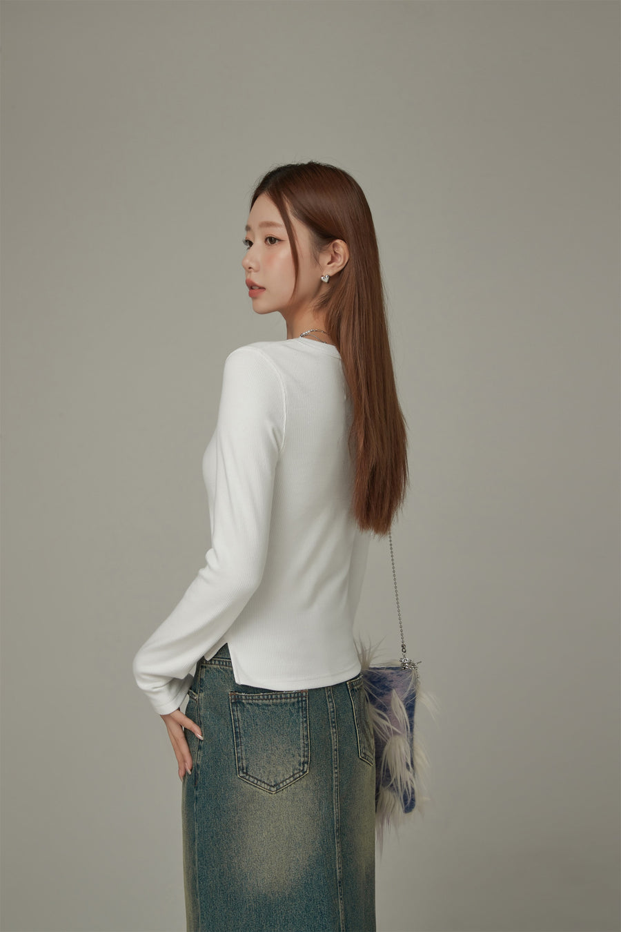 CHUU U Neck Basic Long Sleeve T-Shirt