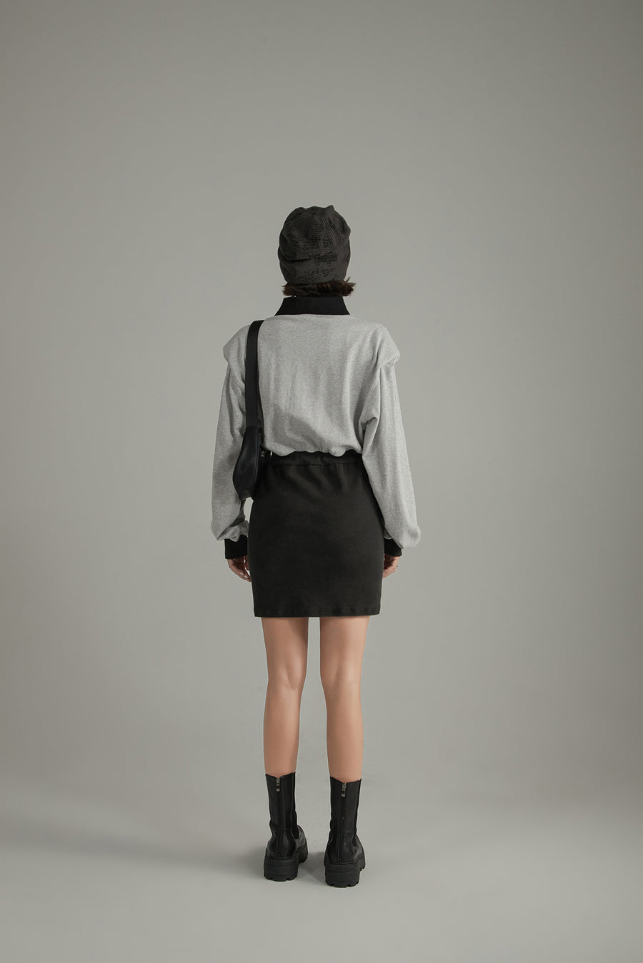 CHUU Contrast Color Polo Neck Dress