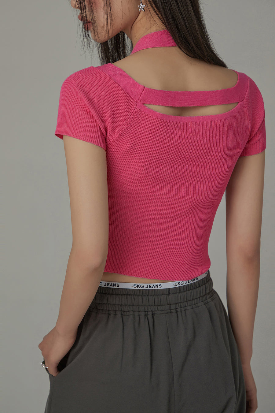 CHUU Halter Neck Banding Basic Short Sleeve Knit Crop Top