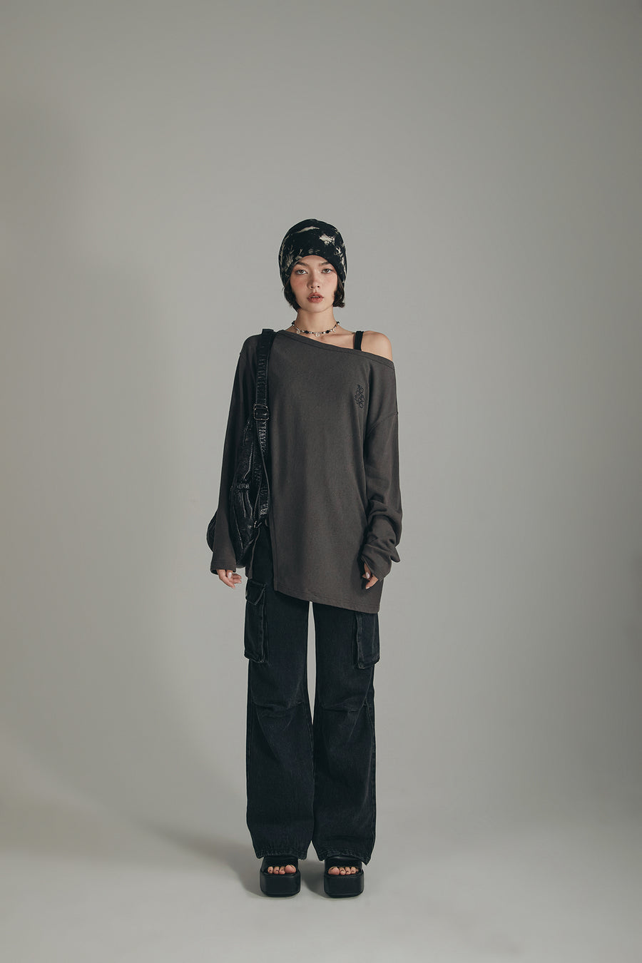 CHUU Slit Boxy Open Shoulder T-Shirt