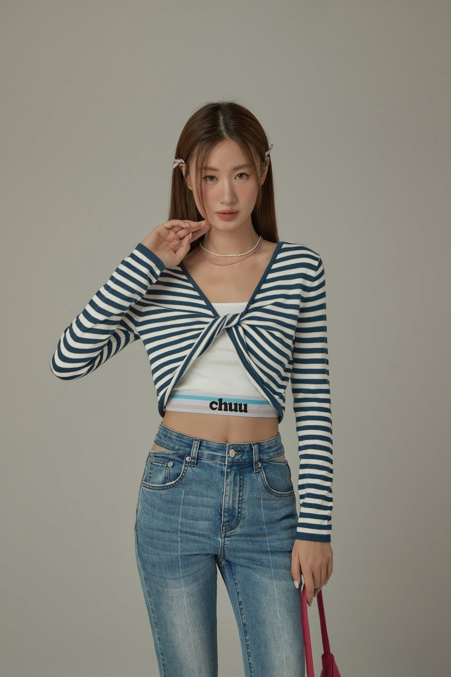 CHUU Front Twist Maxi Crop Knit Sweater