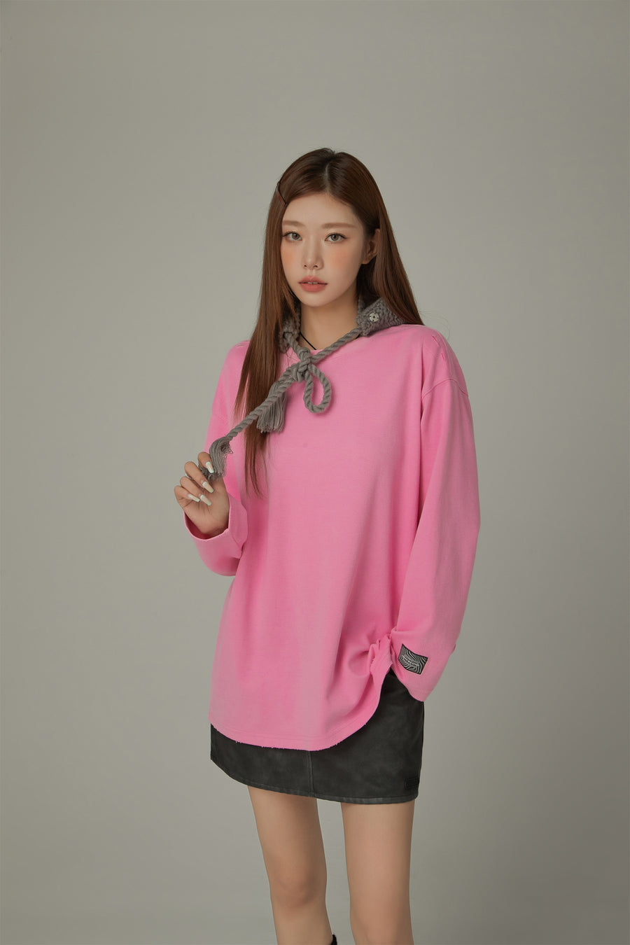 CHUU Logo Lettering Slit Boxy T-Shirt