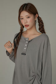 Button Side Shirring Basic T-Shirt