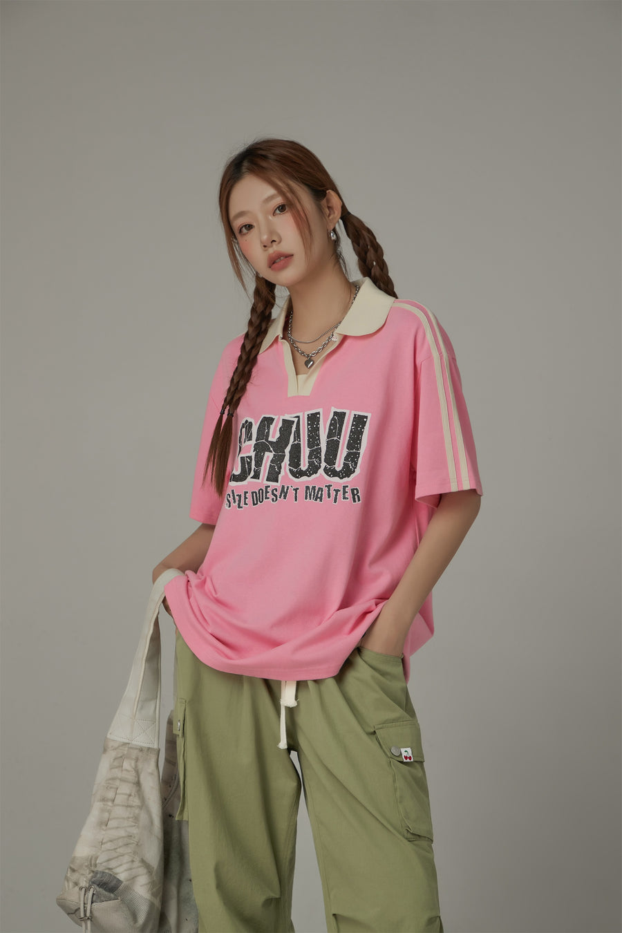 CHUU Size Doesnt Matter Open Collar Colorblocked Short Sleeve T-Shirt