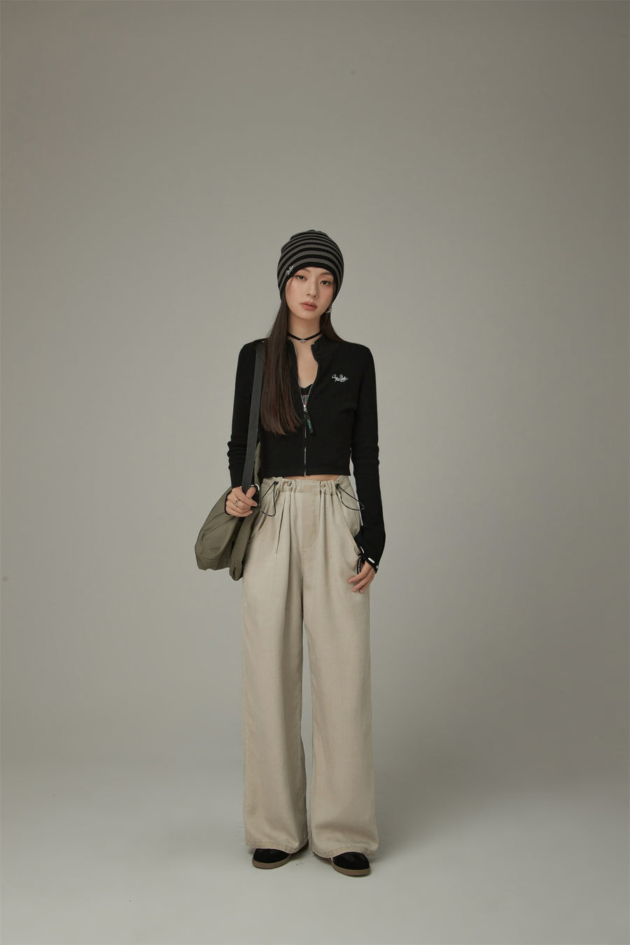 CHUU Draw String Wide Pants