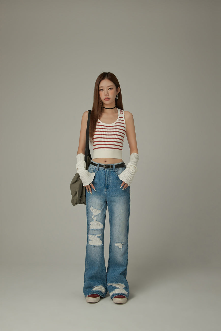 CHUU Distressed Ripped Bootcut Denim Jeans