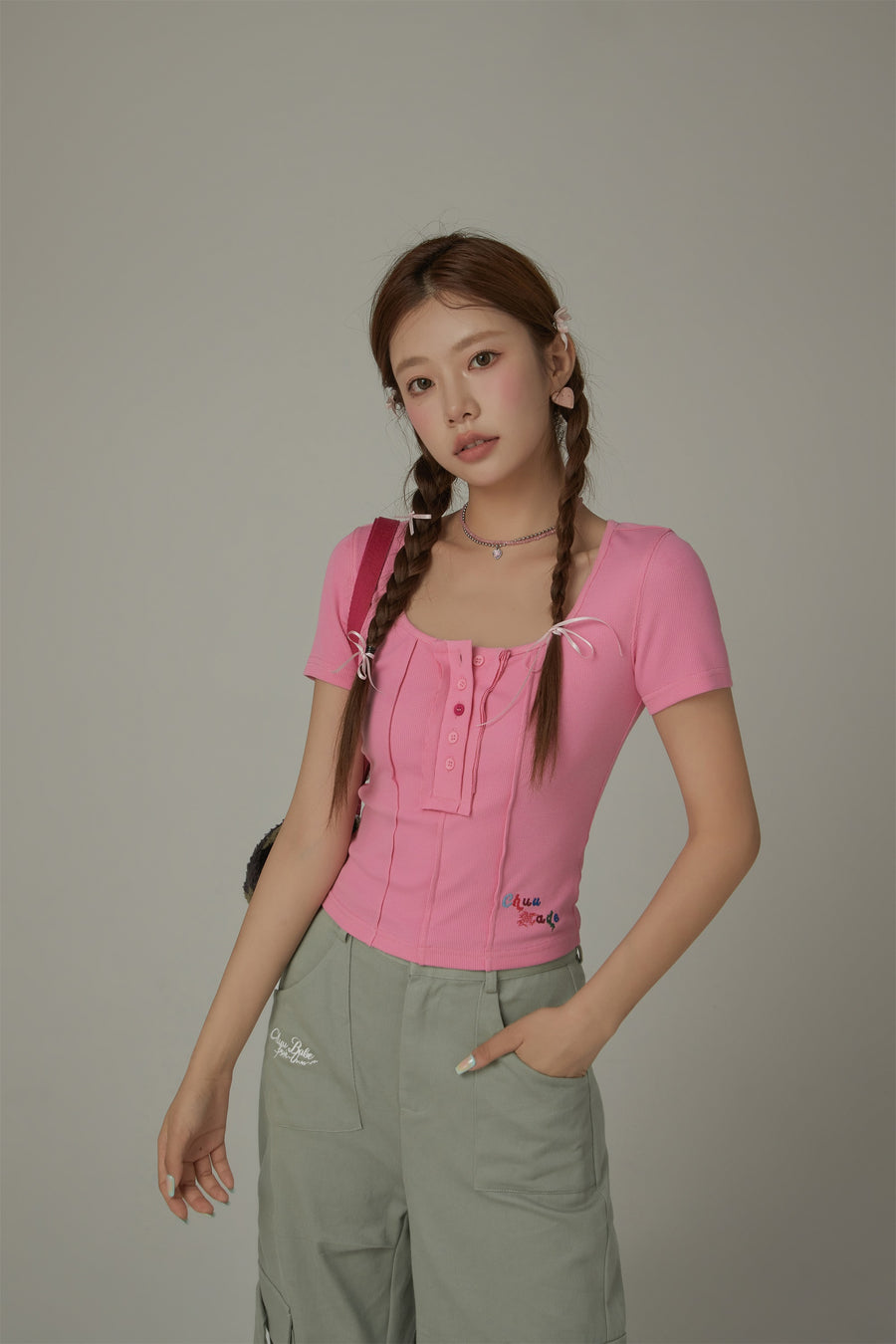 CHUU U-Neck Half Button Top